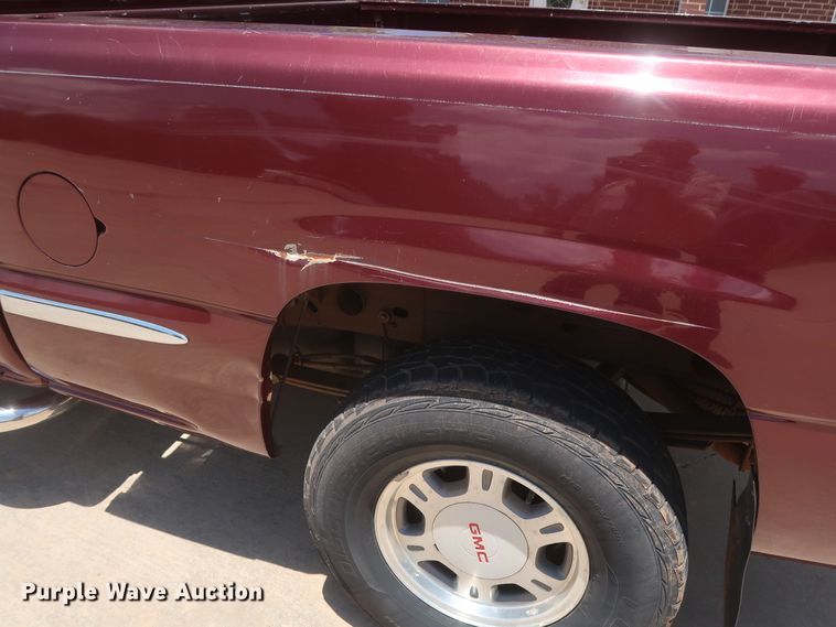 image for item HT9546 2001 GMC Sierra 1500  Ext. Cab pickup truck