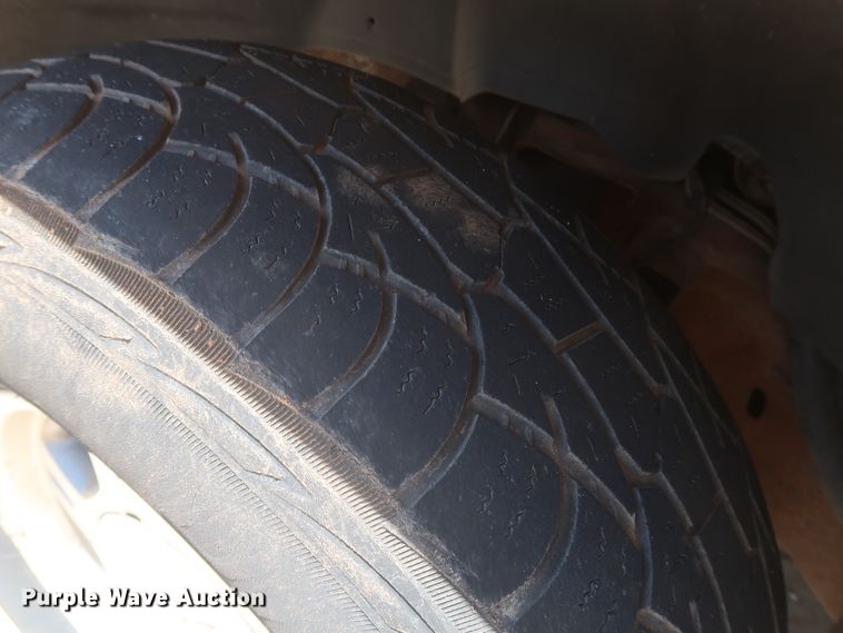 image for item HT9546 2001 GMC Sierra 1500  Ext. Cab pickup truck