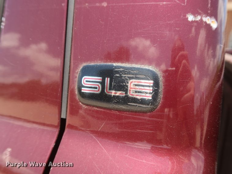 image for item HT9546 2001 GMC Sierra 1500  Ext. Cab pickup truck