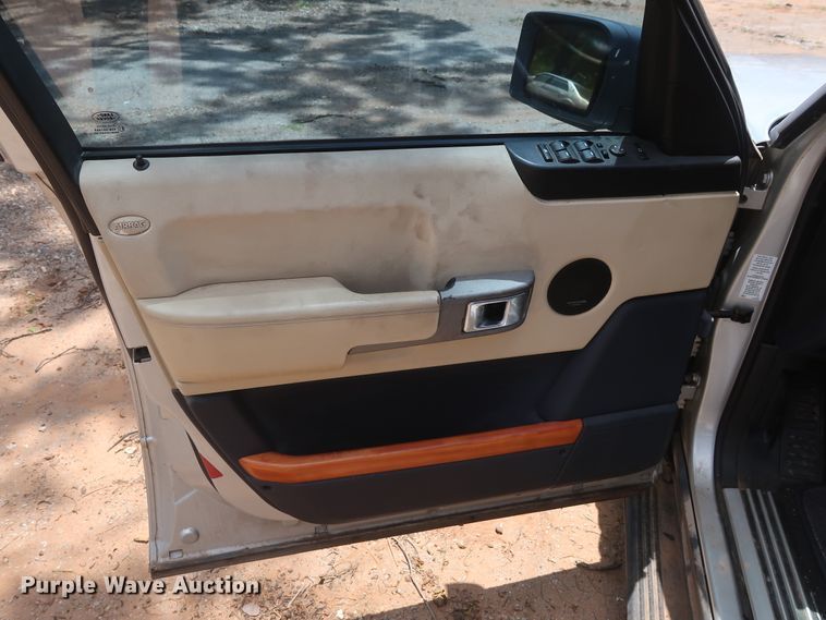 image for item HT9549 2004 Land Rover Range Rover  SUV