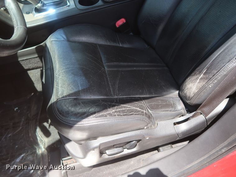 image for item HT9551 2010 Lincoln MKT  SUV