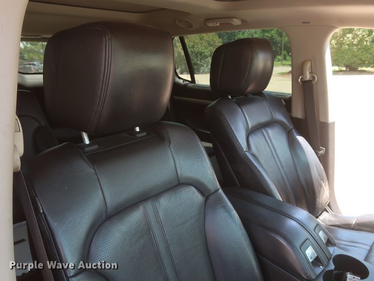 image for item HT9551 2010 Lincoln MKT  SUV