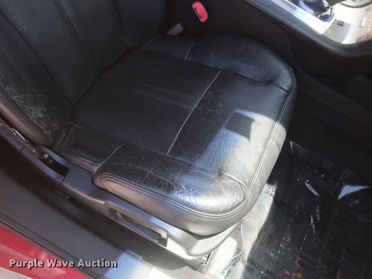 image for item HT9551 2010 Lincoln MKT  SUV