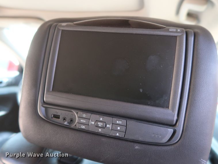 image for item HT9551 2010 Lincoln MKT  SUV