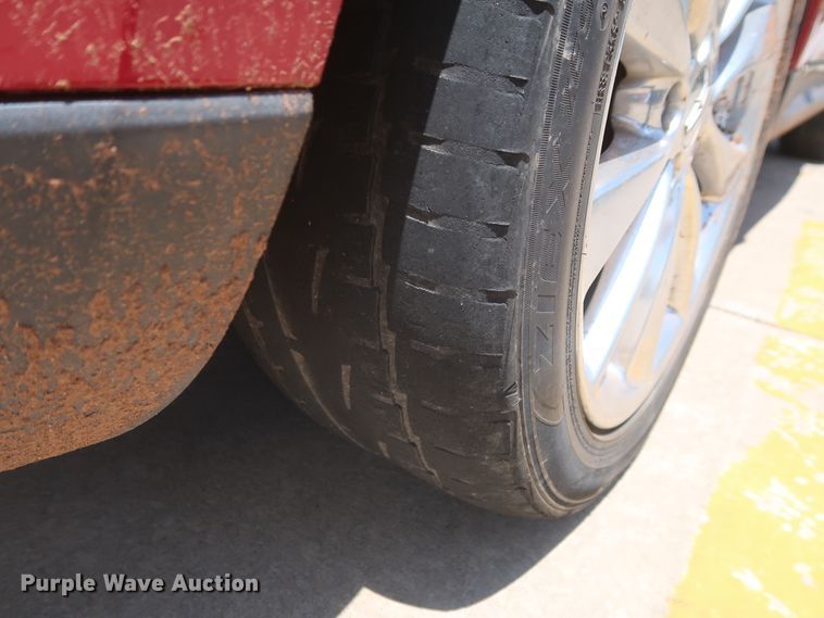 image for item HT9551 2010 Lincoln MKT  SUV