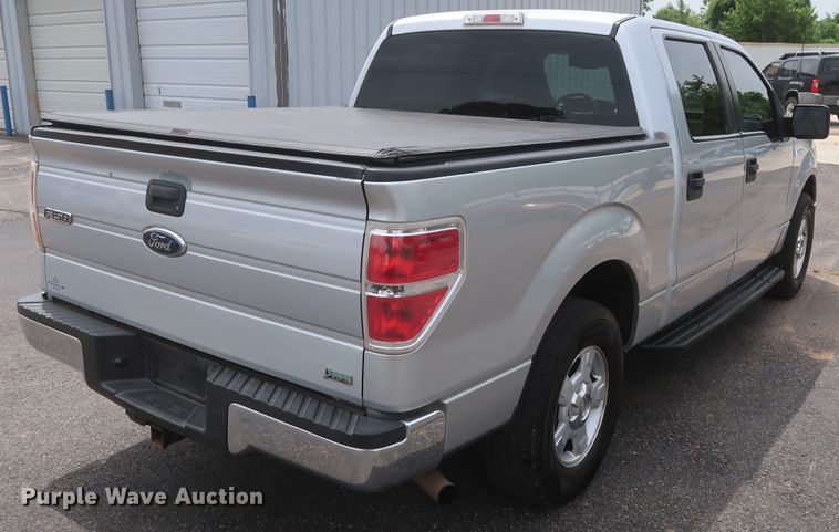 image for item HT9554 2010 Ford F150 XLT  SuperCrew pickup truck