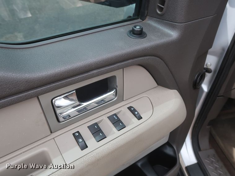 image for item HT9554 2010 Ford F150 XLT  SuperCrew pickup truck