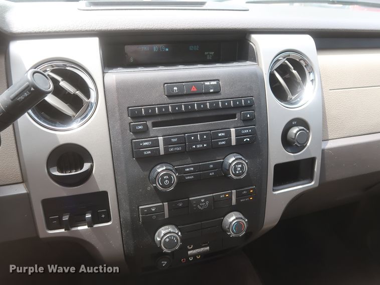 image for item HT9554 2010 Ford F150 XLT  SuperCrew pickup truck