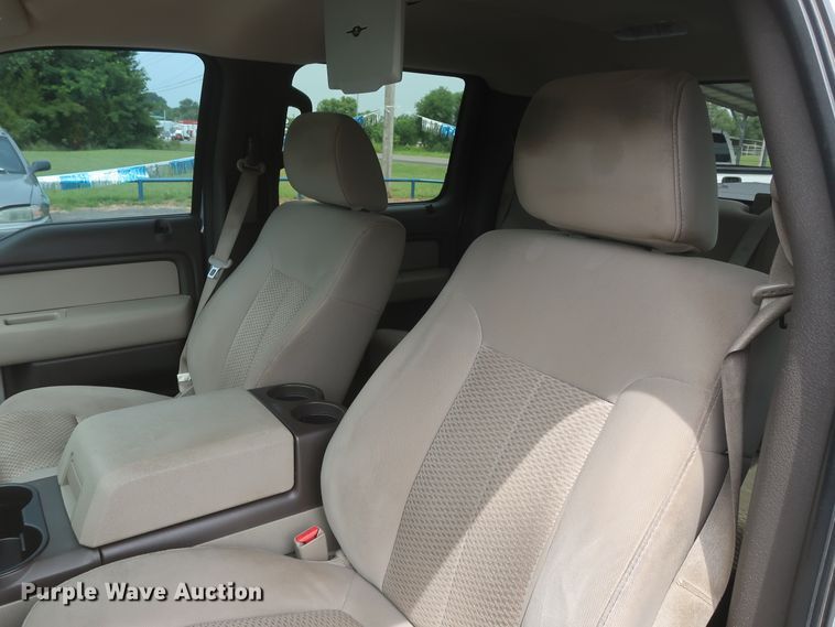 image for item HT9554 2010 Ford F150 XLT  SuperCrew pickup truck