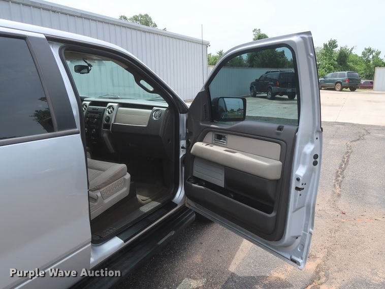 image for item HT9554 2010 Ford F150 XLT  SuperCrew pickup truck