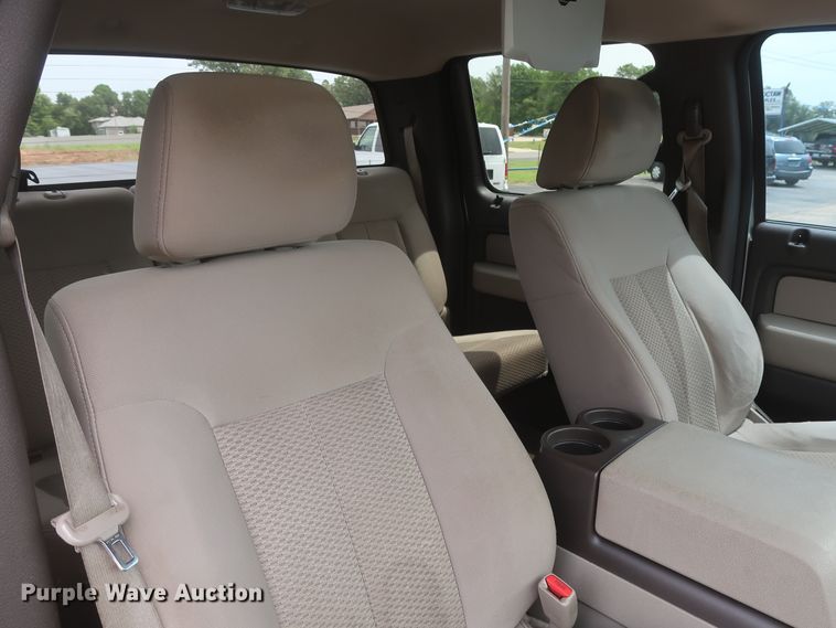 image for item HT9554 2010 Ford F150 XLT  SuperCrew pickup truck