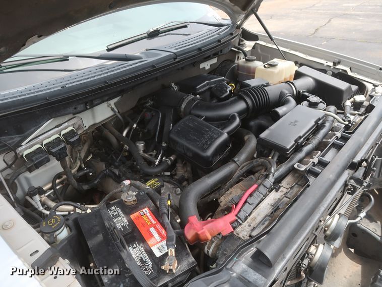 image for item HT9554 2010 Ford F150 XLT  SuperCrew pickup truck