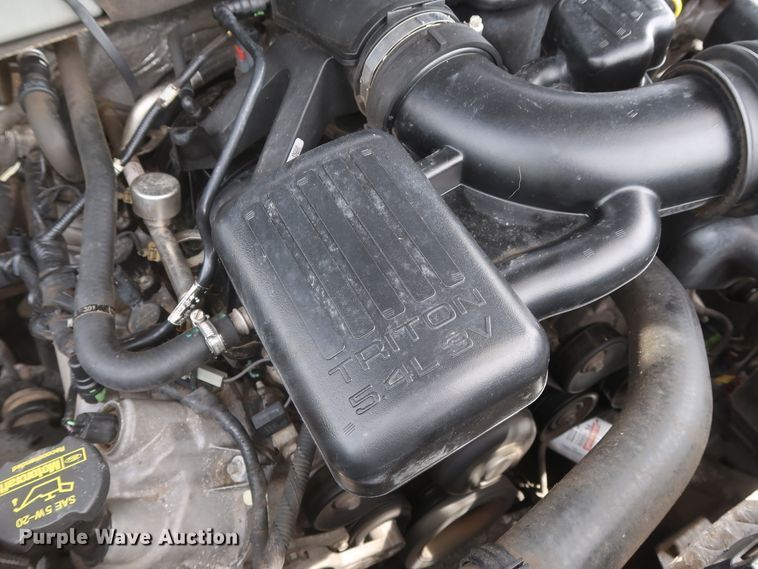 image for item HT9554 2010 Ford F150 XLT  SuperCrew pickup truck