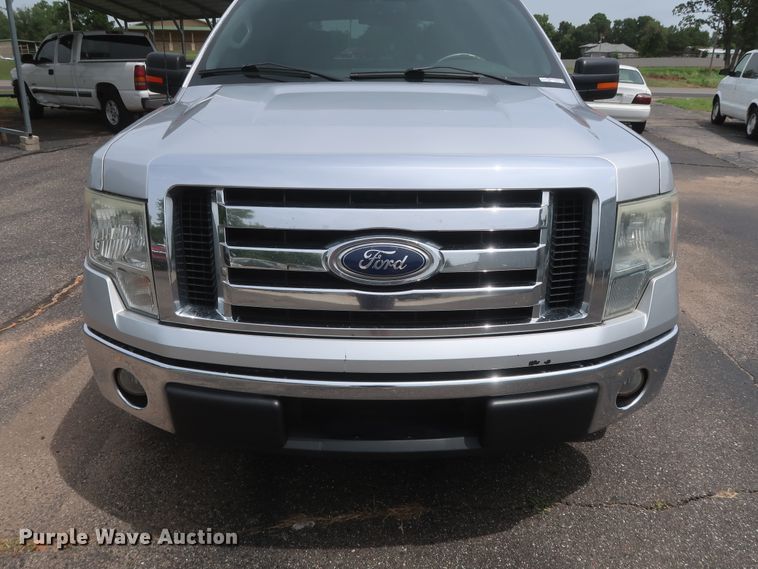 image for item HT9554 2010 Ford F150 XLT  SuperCrew pickup truck