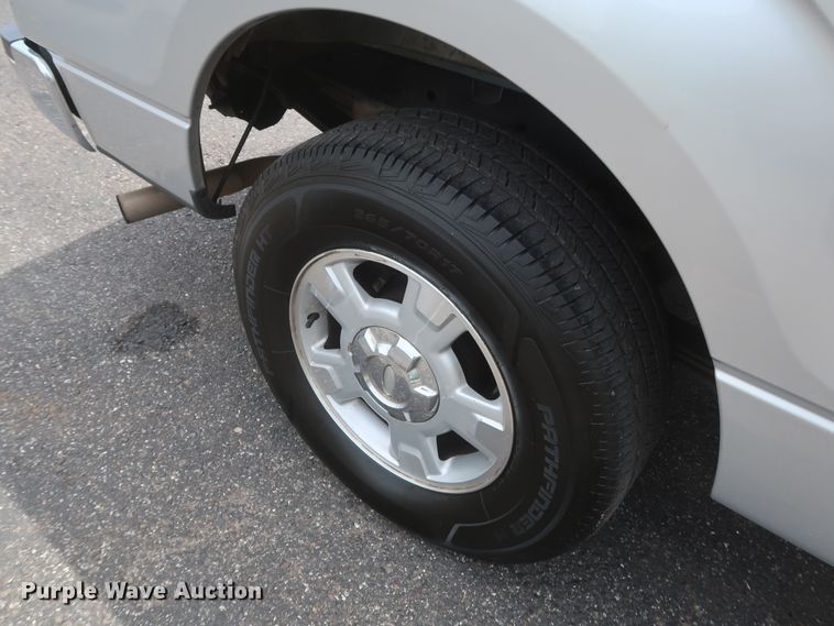 image for item HT9554 2010 Ford F150 XLT  SuperCrew pickup truck