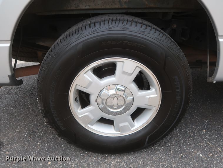 image for item HT9554 2010 Ford F150 XLT  SuperCrew pickup truck