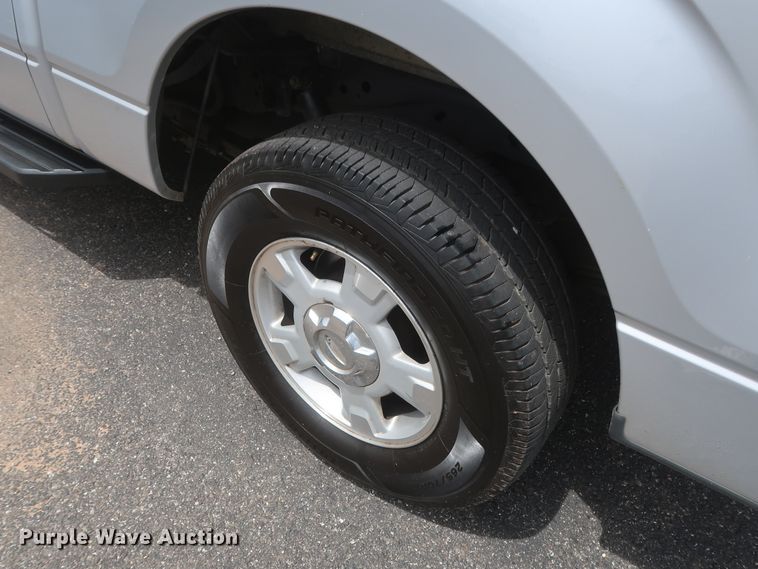 image for item HT9554 2010 Ford F150 XLT  SuperCrew pickup truck