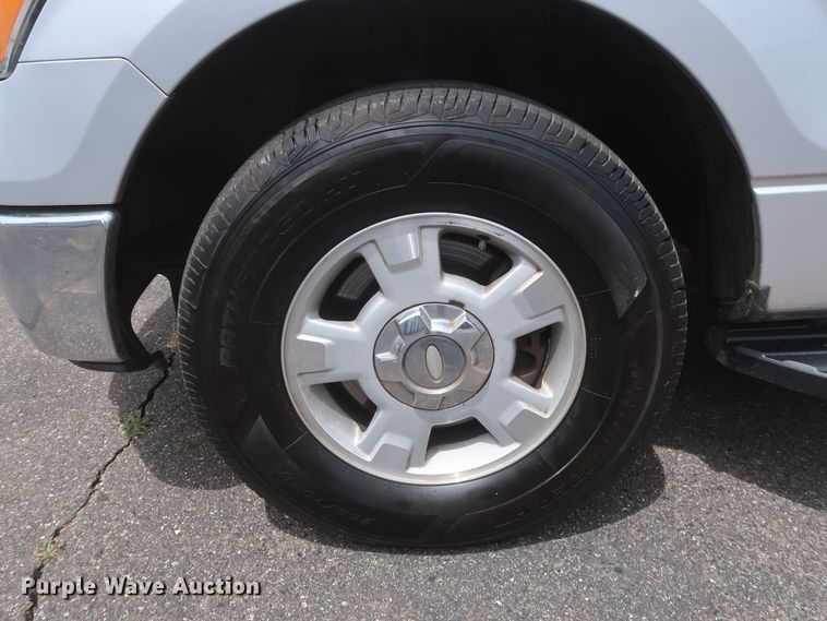 image for item HT9554 2010 Ford F150 XLT  SuperCrew pickup truck