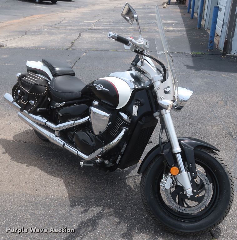 image for item HT9555 2009 Suzuki VZ800Z Boulevard M50 motorcycle