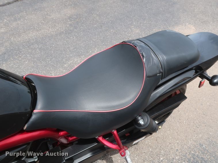 image for item HT9556 2009 Hyosung GS650SE Limited 30th Anniversary Edition motorcycle