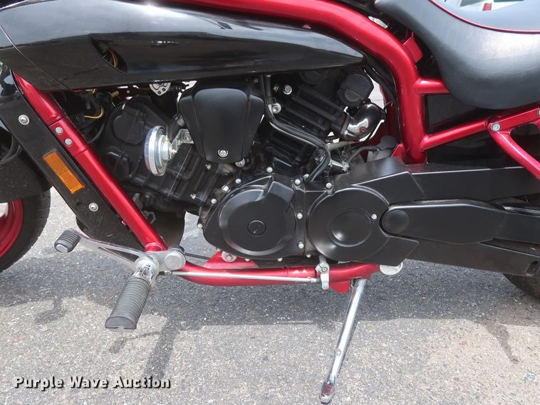 image for item HT9556 2009 Hyosung GS650SE Limited 30th Anniversary Edition motorcycle