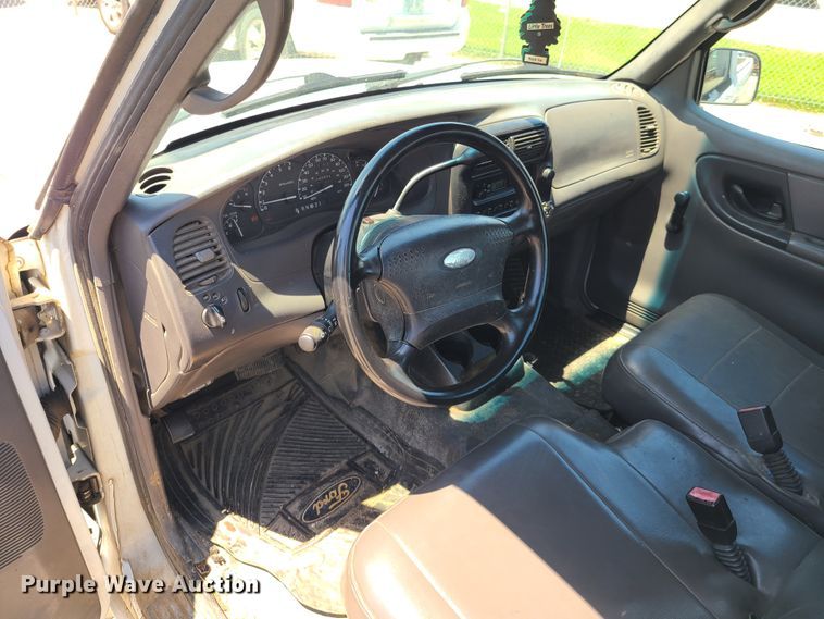 image for item K5945 2003 Ford Ranger  pickup truck