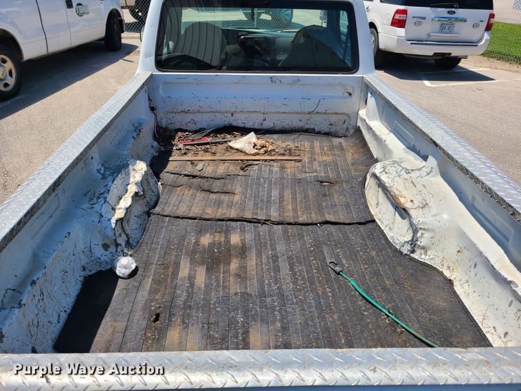 image for item K5945 2003 Ford Ranger  pickup truck