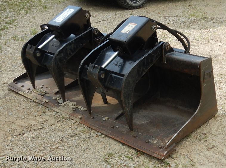 image for item DA8387 Caterpillar 78"W skid steer grapple bucket