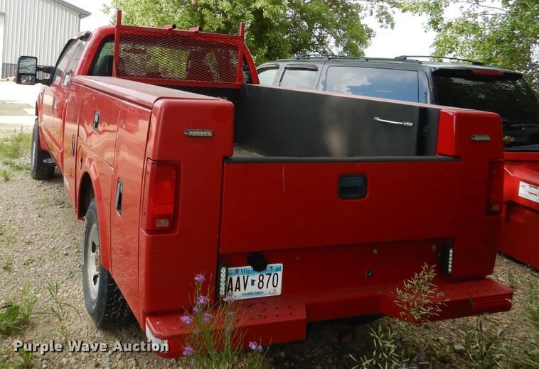 image for item DA8390 2009 Ford F250 Super Duty  SuperCab utility bed pickup truck