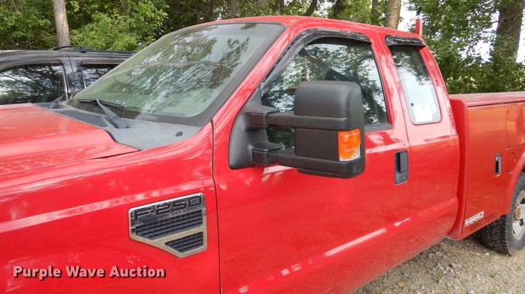 image for item DA8390 2009 Ford F250 Super Duty  SuperCab utility bed pickup truck