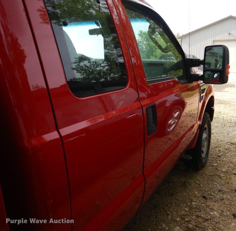 image for item DA8390 2009 Ford F250 Super Duty  SuperCab utility bed pickup truck