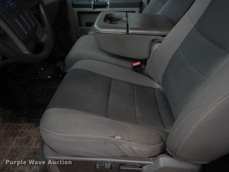 image for item DA8390 2009 Ford F250 Super Duty  SuperCab utility bed pickup truck