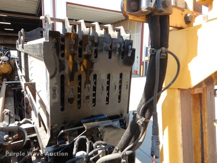 image for item DA8392 2015 Vermeer D24X40 Series II Navigator  directional boring unit