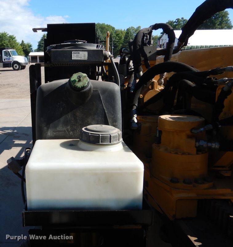 image for item DA8392 2015 Vermeer D24X40 Series II Navigator  directional boring unit