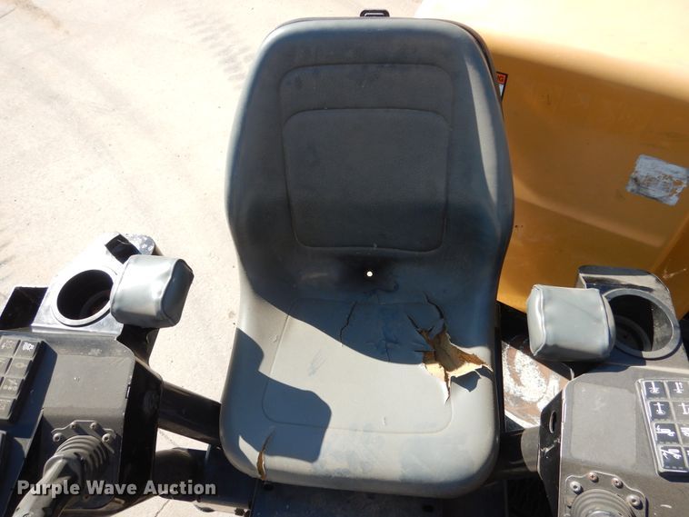 image for item DA8392 2015 Vermeer D24X40 Series II Navigator  directional boring unit