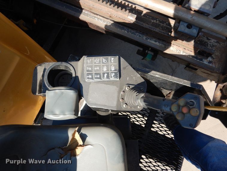 image for item DA8392 2015 Vermeer D24X40 Series II Navigator  directional boring unit