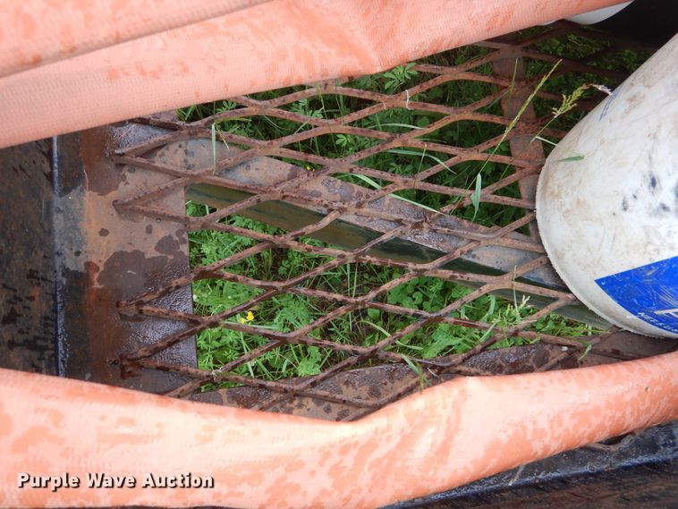 image for item DA8393 1998 Felling utility trailer