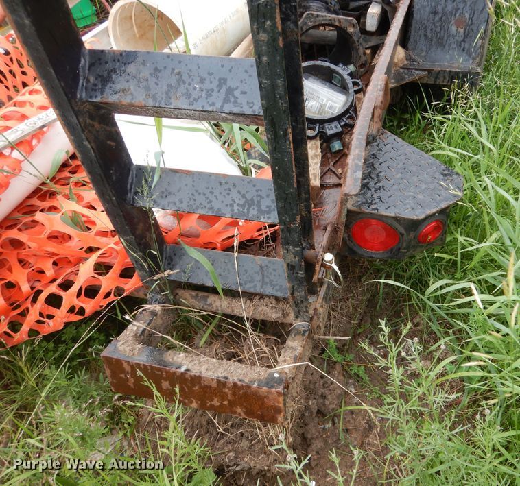 image for item DA8393 1998 Felling utility trailer