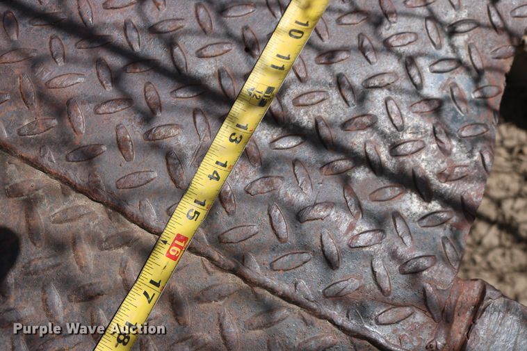 image for item DD5392 1999 Butler LT-12L6-WI tilt deck equipment trailer