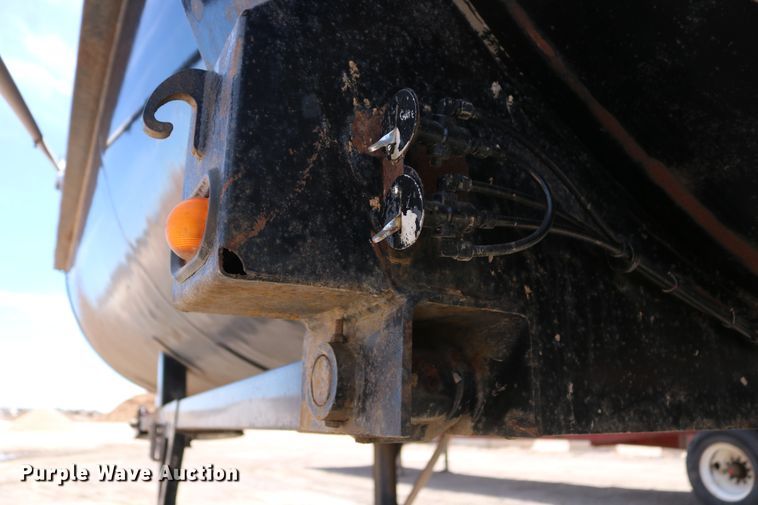 image for item DD6106 2005 Clement RKHL3432 dump trailer