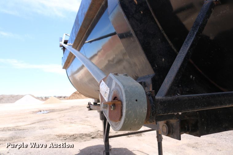 image for item DD6106 2005 Clement RKHL3432 dump trailer