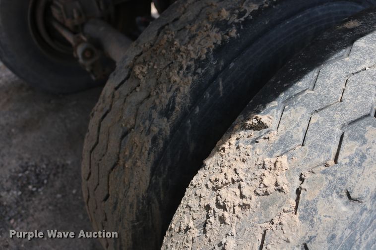 image for item DD6106 2005 Clement RKHL3432 dump trailer