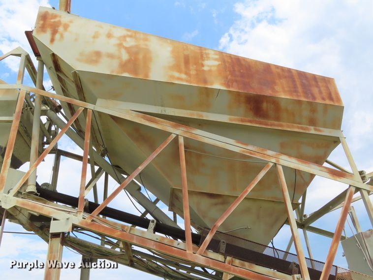 image for item DD6321 1972 Vince-hagan HT-7250-25 concrete batch plant