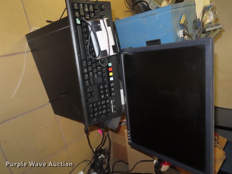 image for item DD6321 1972 Vince-hagan HT-7250-25 concrete batch plant