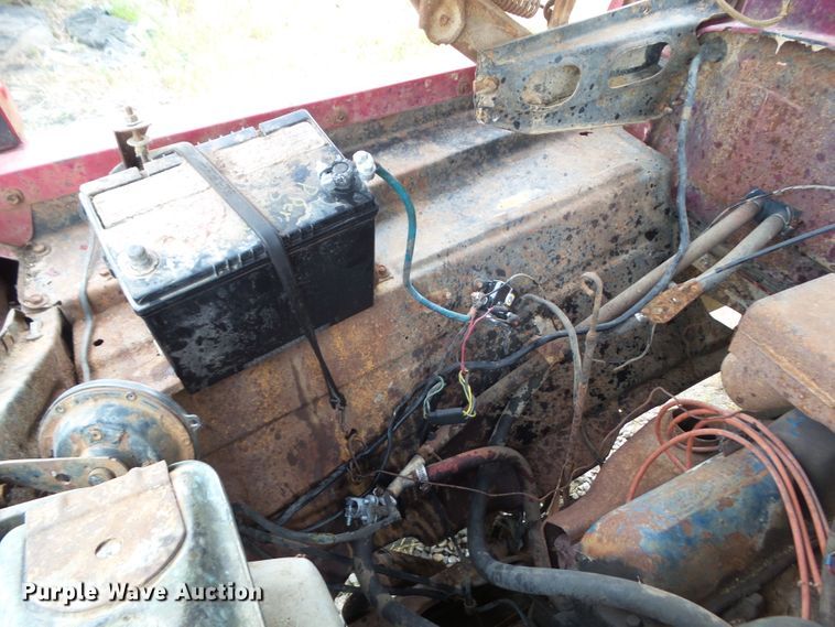 image for item DF0837 1977 Ford F700  dump truck