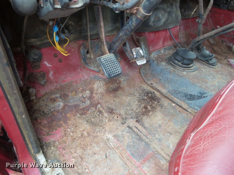 image for item DF0837 1977 Ford F700  dump truck