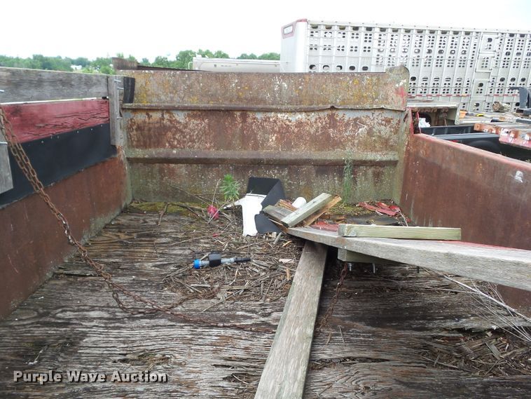 image for item DF0837 1977 Ford F700  dump truck