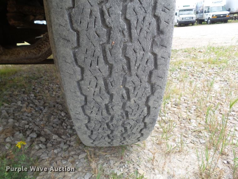 image for item DF0837 1977 Ford F700  dump truck