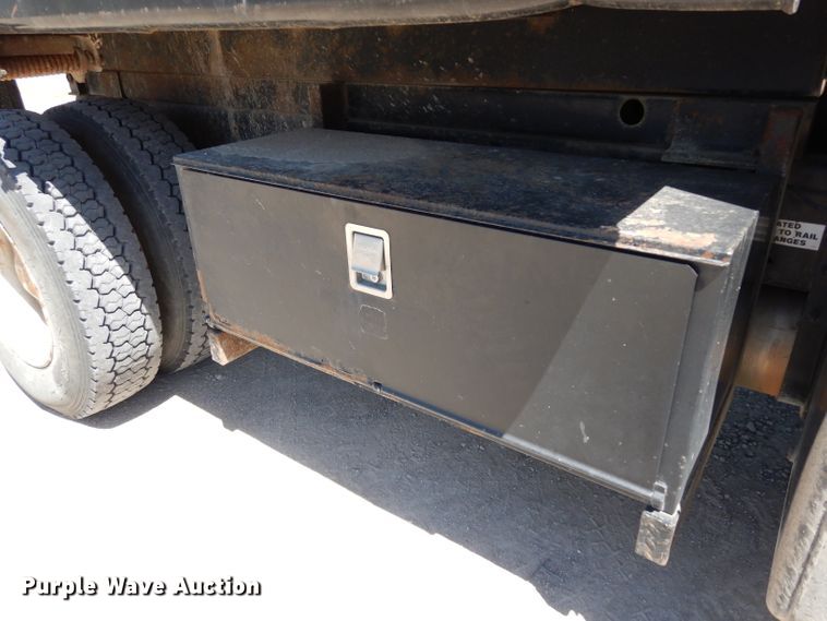 image for item DF4130 1995 Kenworth T300  dump truck