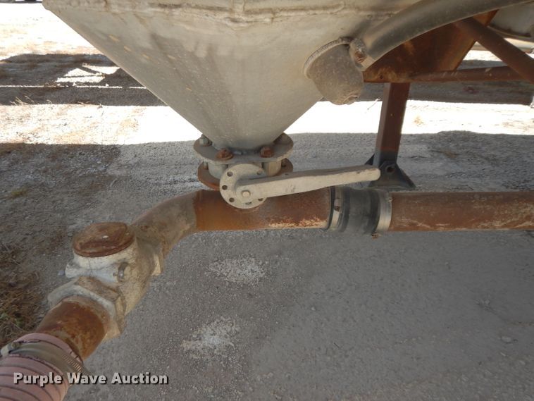 image for item DF4131 1964 Butler tank trailer